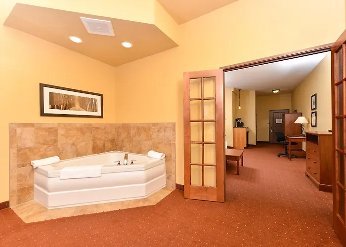 Hotel Americinn By Wyndham Medical Center 3*