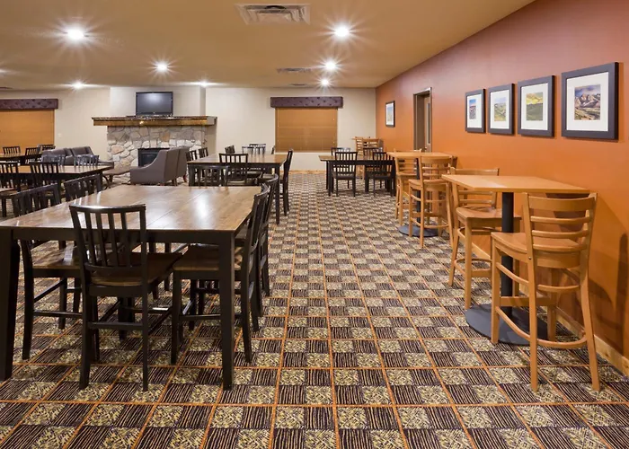 Americinn By Wyndham Medical Center Hotel Fargo