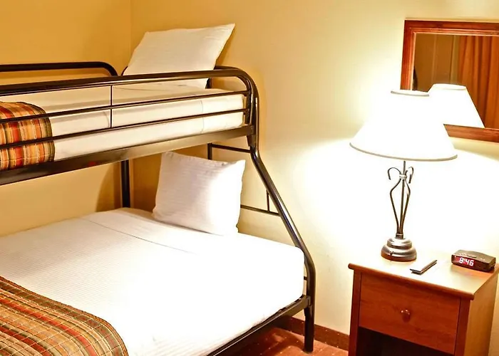 Hotel Americinn By Wyndham Medical Center 3*